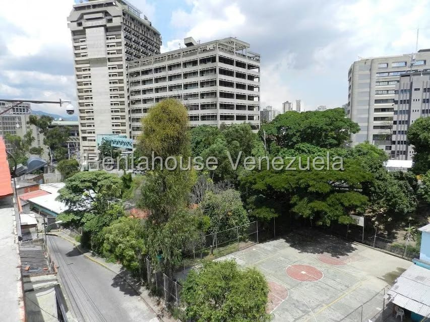 Comercial (Edificio) en Venta en Parroquia La Candelaria, Distrito Metropolitano - 59