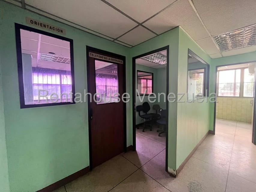 Comercial (Edificio) en Alquiler en Santa Rosa, Carabobo - 25