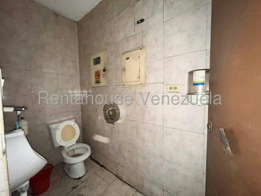Comercial (Edificio) en Alquiler en Santa Rosa, Carabobo - 8