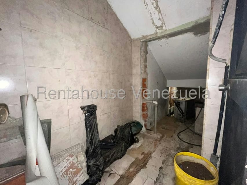Comercial (Edificio) en Alquiler en Santa Rosa, Carabobo - 9