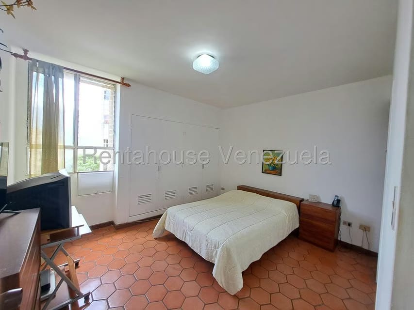 Apartamento (1 Nivel) en Alquiler en Colinas de Bello Monte, Distrito Metropolitano - 18