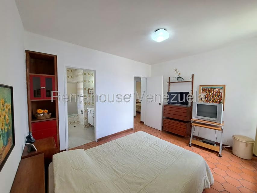 Apartamento (1 Nivel) en Alquiler en Colinas de Bello Monte, Distrito Metropolitano - 20