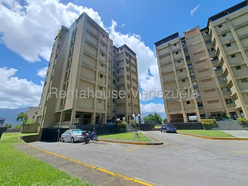 Apartamento (1 Nivel) en Alquiler en Colinas de Bello Monte, Distrito Metropolitano - 32