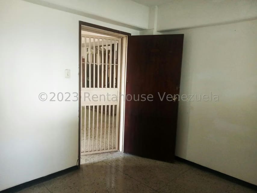 Comercial (Local Comercial) en Alquiler en Centro, Lara - 18