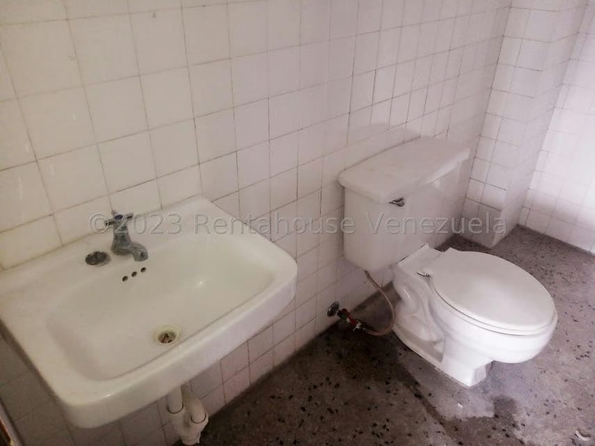 Comercial (Local Comercial) en Alquiler en Centro, Lara - 23