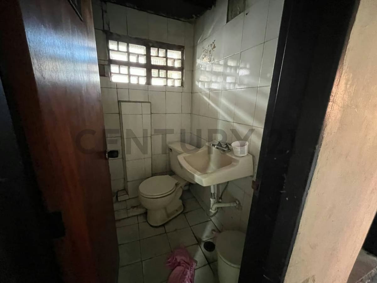 Casa en Bello Monte con gran potencial comercial y de inversión - 8