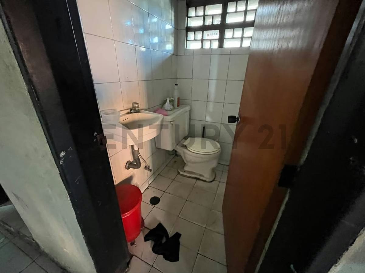 Casa en Bello Monte con gran potencial comercial y de inversión - 9