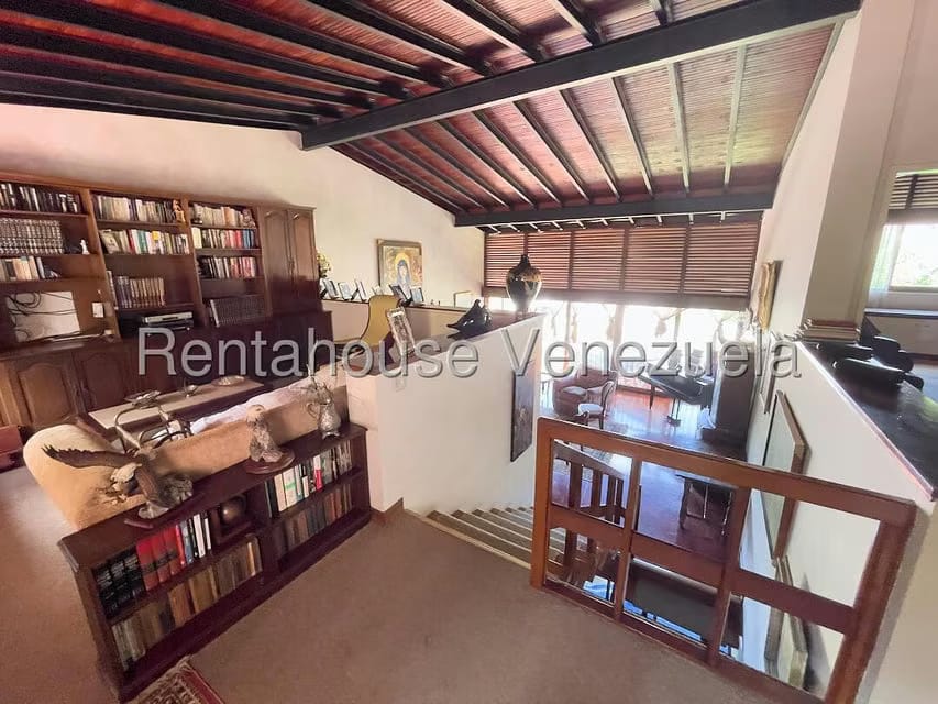 Casa (Multipes Niveles) en Venta en Prados del Este, Distrito Metropolitano - 13