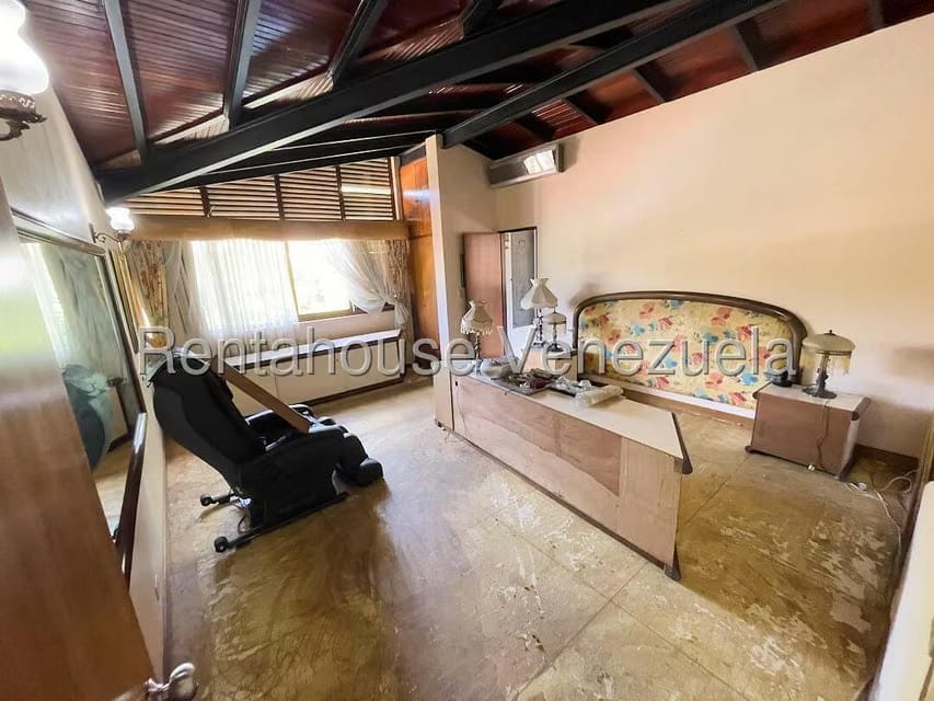 Casa (Multipes Niveles) en Venta en Prados del Este, Distrito Metropolitano - 14