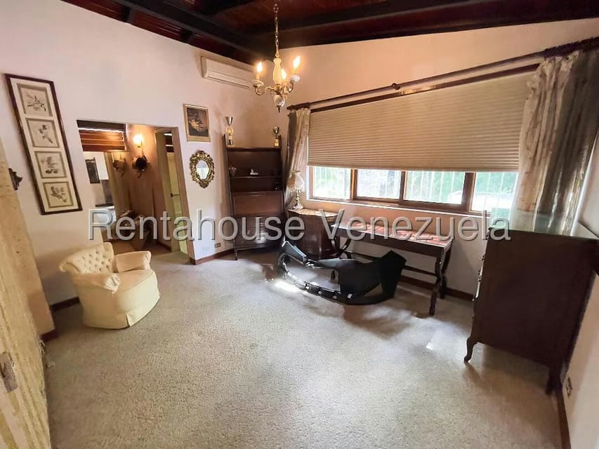 Casa (Multipes Niveles) en Venta en Prados del Este, Distrito Metropolitano - 17