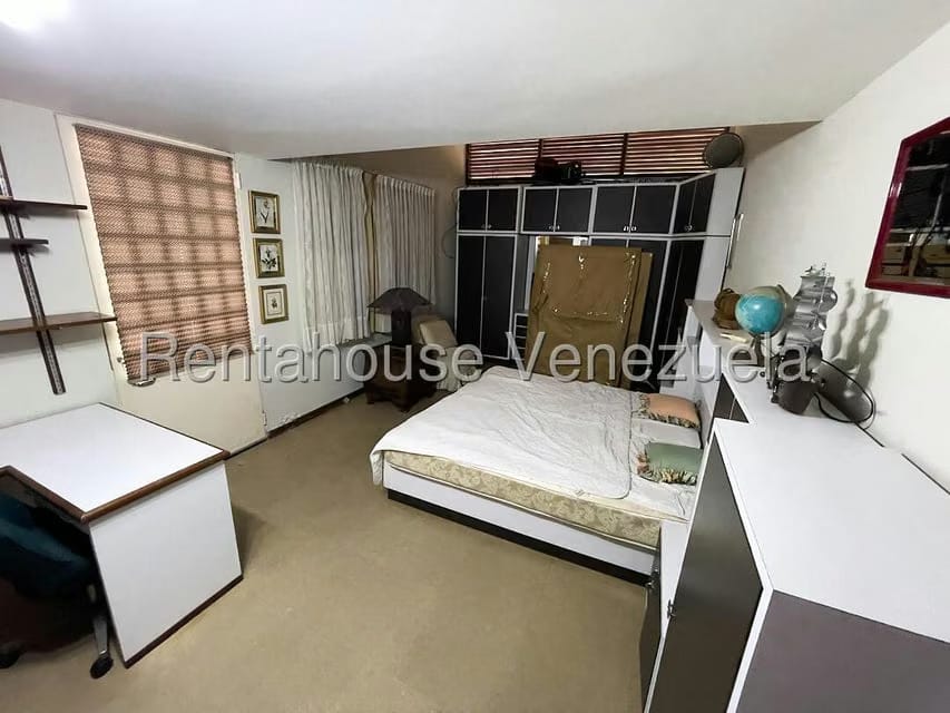 Casa (Multipes Niveles) en Venta en Prados del Este, Distrito Metropolitano - 19