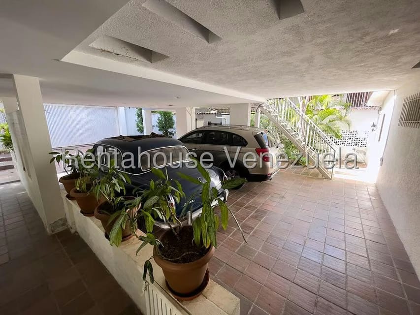 Casa (Multipes Niveles) en Venta en Prados del Este, Distrito Metropolitano - 30