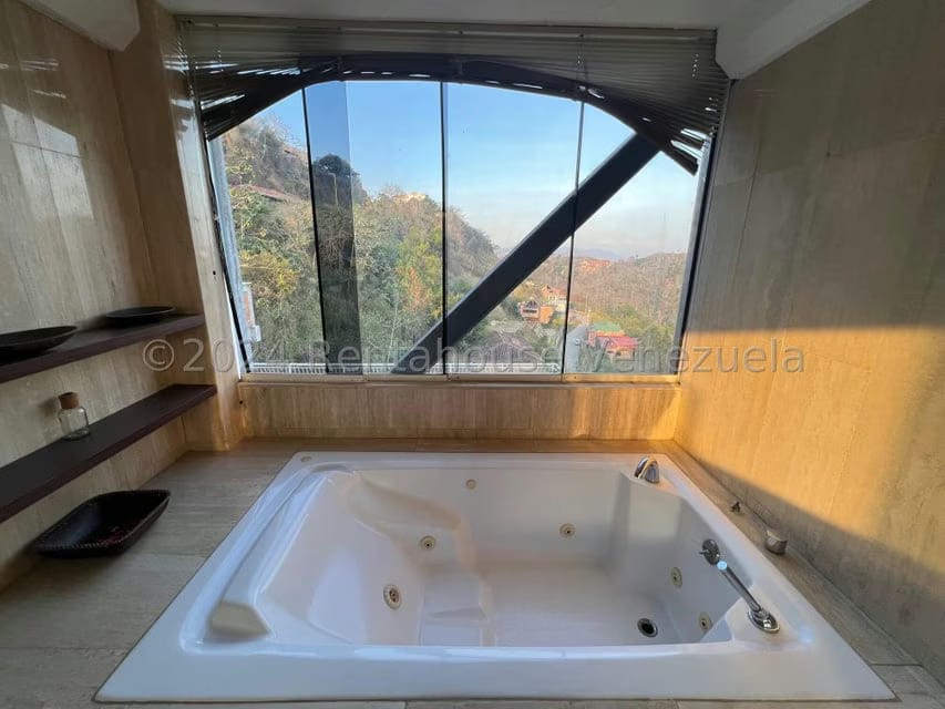 Casa (Multipes Niveles) en Venta en Corralito, Distrito Metropolitano - 31