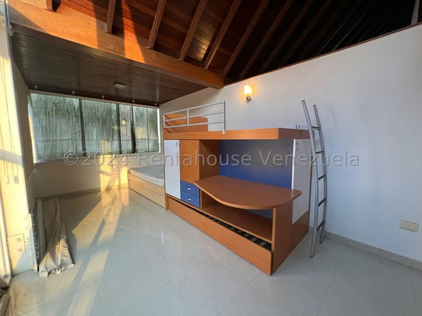 Casa (Multipes Niveles) en Venta en Corralito, Distrito Metropolitano - 44