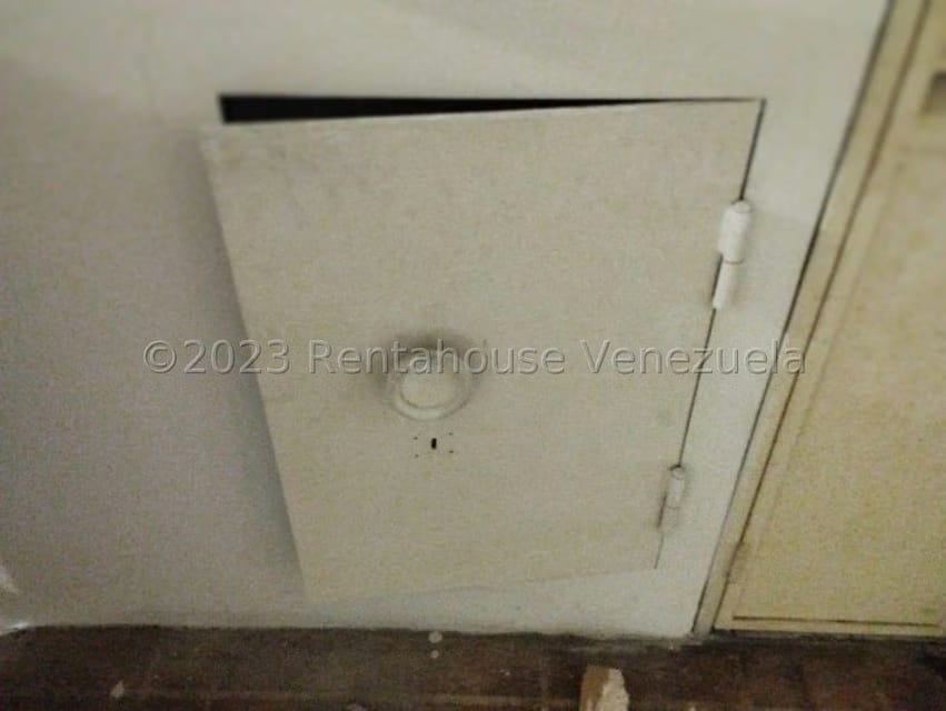 Comercial (Edificio) en Alquiler en Centro, Lara - 12