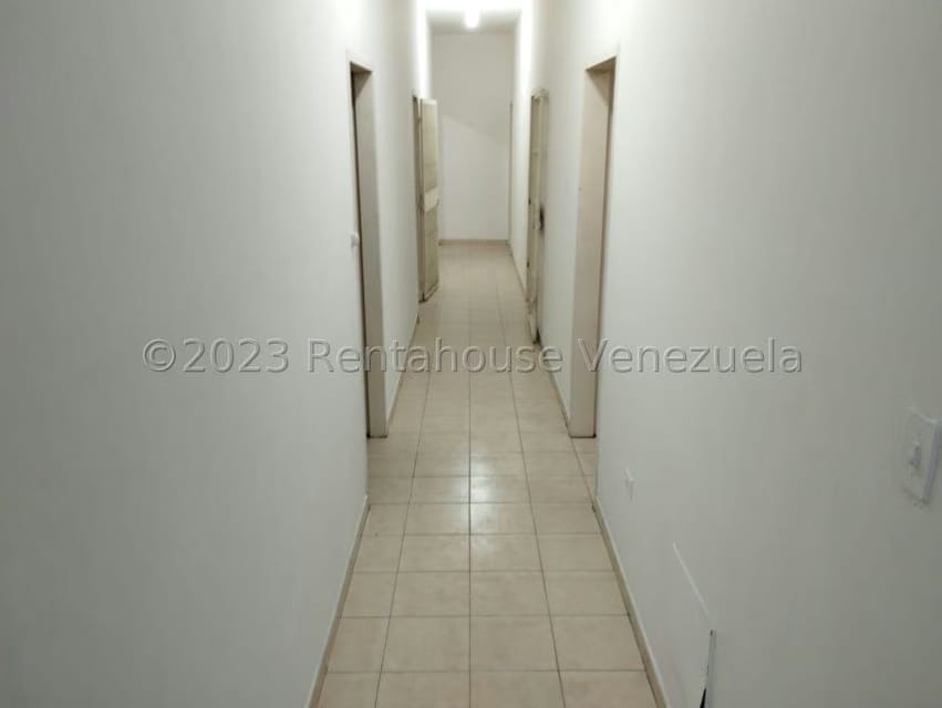 Comercial (Edificio) en Alquiler en Centro, Lara - 28