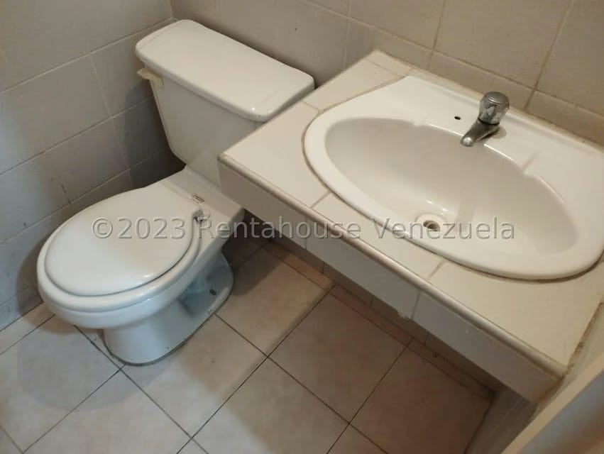 Comercial (Edificio) en Alquiler en Centro, Lara - 32