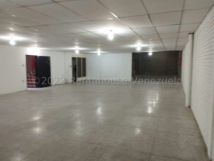 Comercial (Edificio) en Alquiler en Centro, Lara - 9