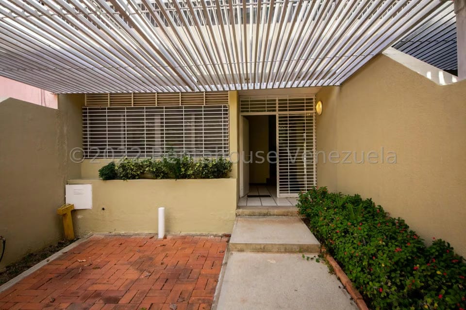 Townhouse (Multiples Niveles) en Venta en La Alameda, Distrito Metropolitano - 2