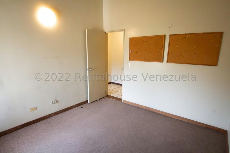Townhouse (Multiples Niveles) en Venta en La Alameda, Distrito Metropolitano - 13
