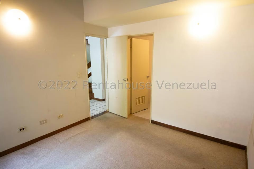 Townhouse (Multiples Niveles) en Venta en La Alameda, Distrito Metropolitano - 18