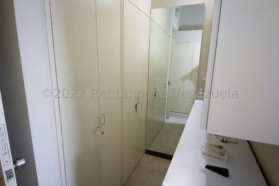 Townhouse (Multiples Niveles) en Venta en La Alameda, Distrito Metropolitano - 23