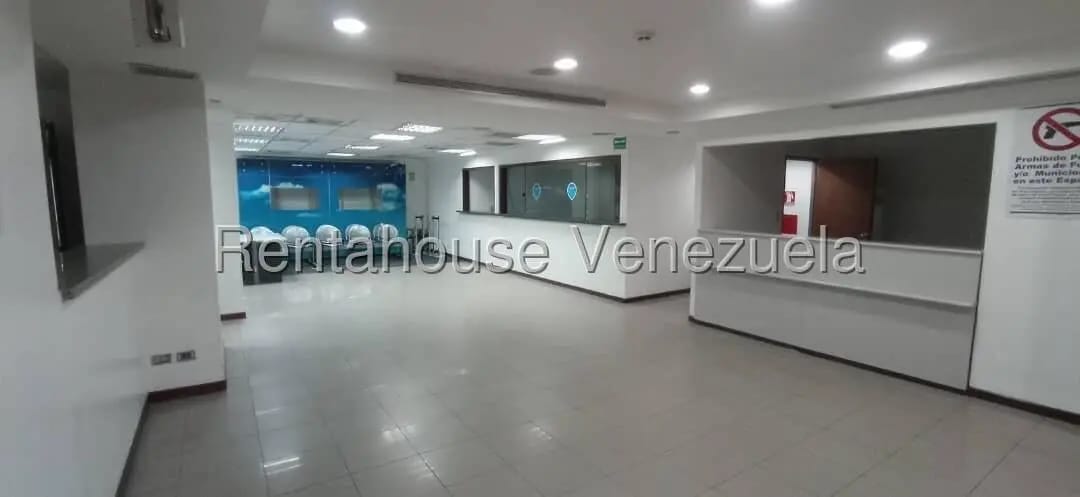 Comercial (Local Comercial) en Alquiler en Las Churuatas, Miranda - 4