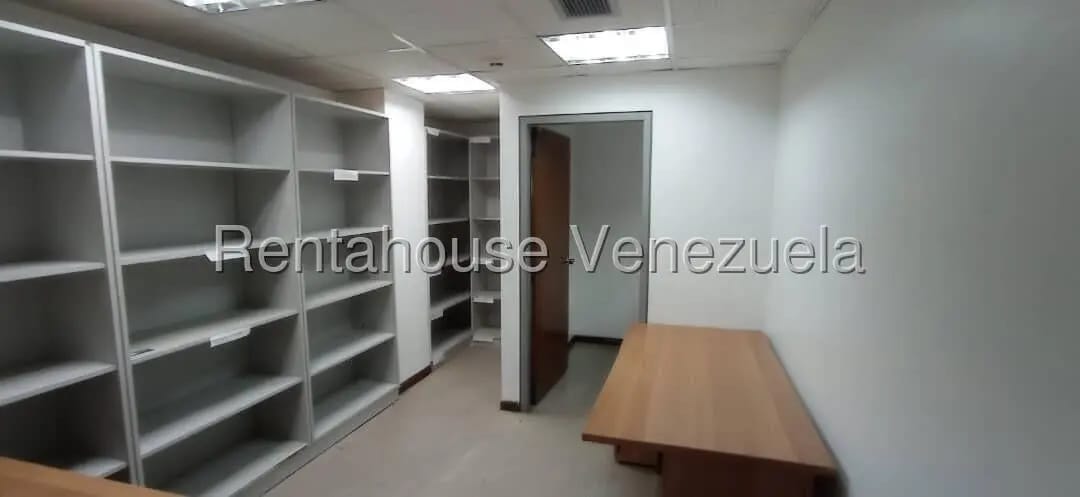 Comercial (Local Comercial) en Alquiler en Las Churuatas, Miranda - 10