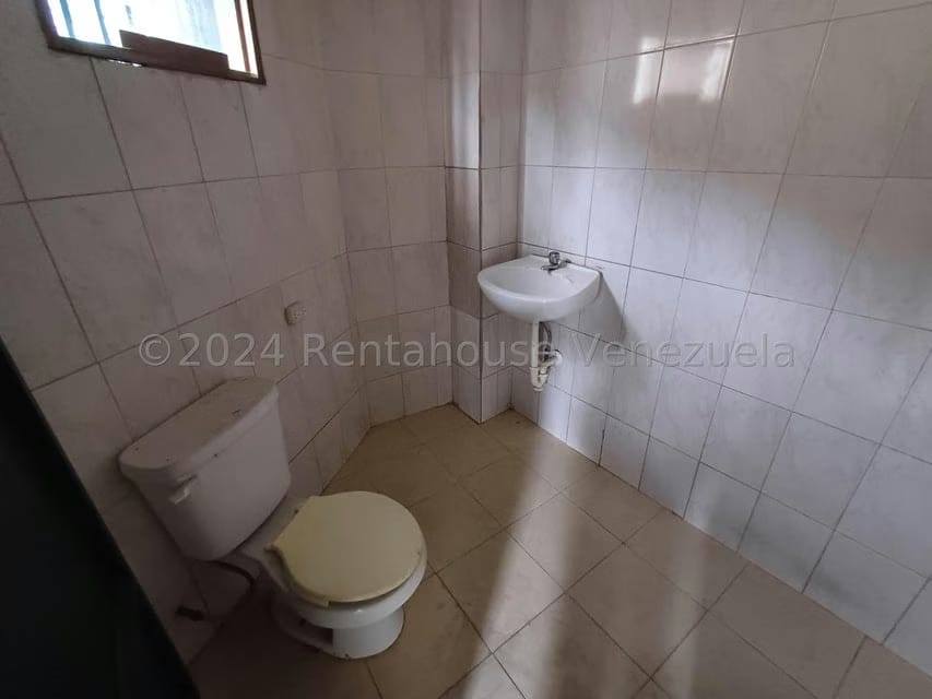 Comercial (Galpon - Deposito) en Alquiler en Macarao, Distrito Metropolitano - 34