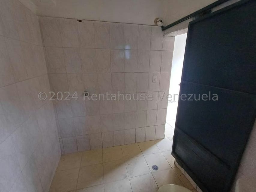 Comercial (Galpon - Deposito) en Alquiler en Macarao, Distrito Metropolitano - 35