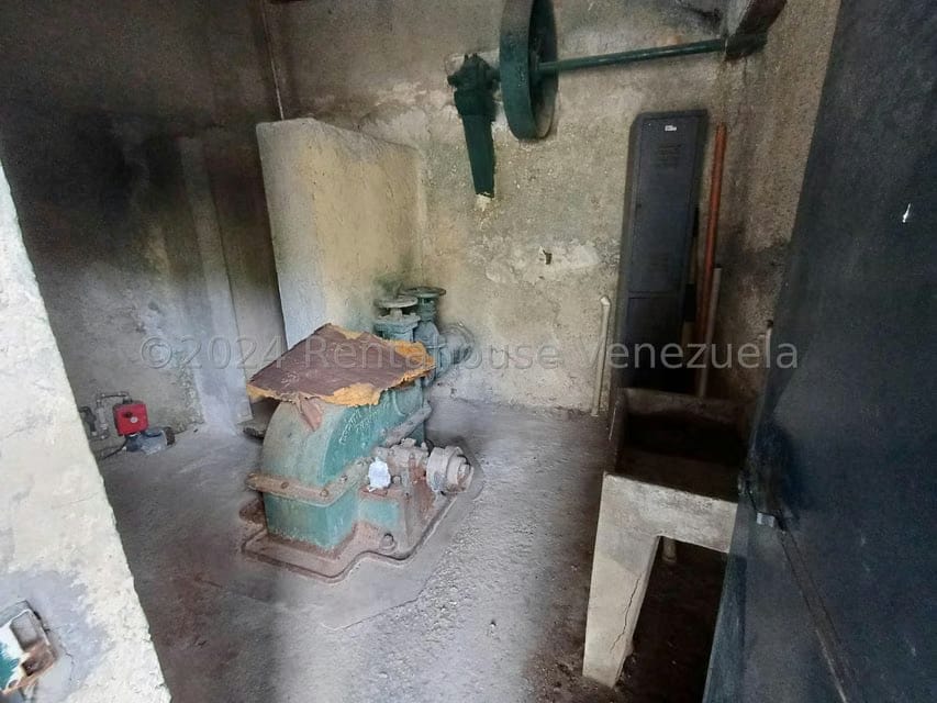 Comercial (Galpon - Deposito) en Alquiler en Macarao, Distrito Metropolitano - 38