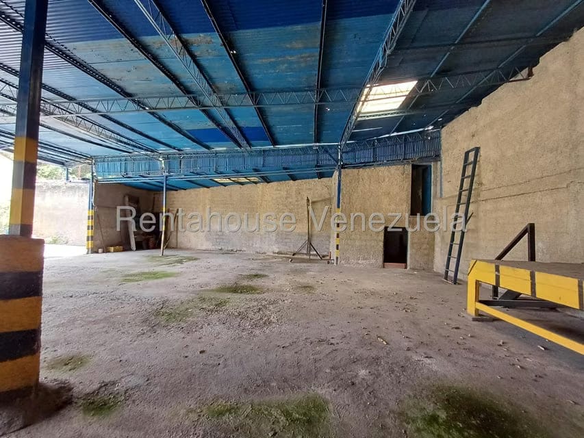 Comercial (Galpon - Deposito) en Alquiler en Macarao, Distrito Metropolitano - 74
