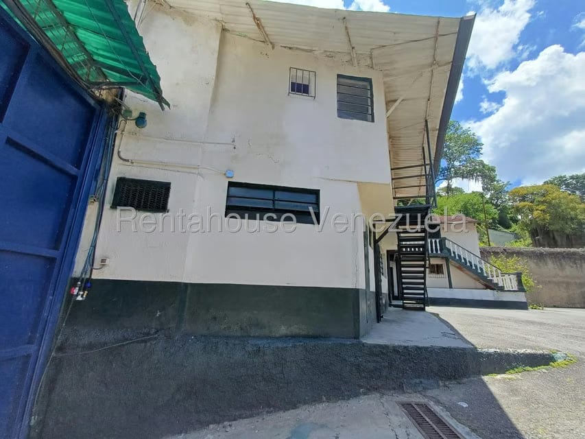 Comercial (Galpon - Deposito) en Alquiler en Macarao, Distrito Metropolitano - 75