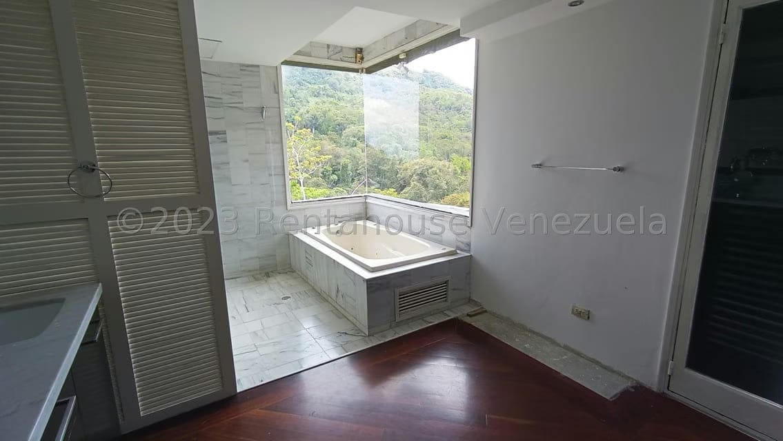 Casa (1 Nivel) en Venta en Los Guayabitos, Distrito Metropolitano - 38