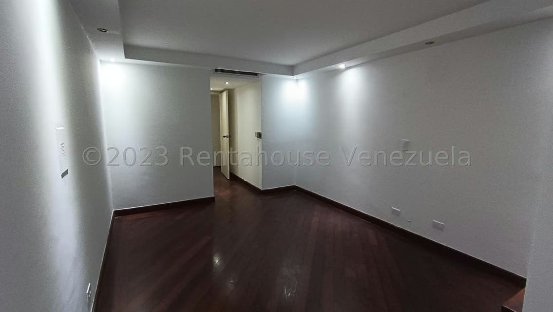 Casa (1 Nivel) en Venta en Los Guayabitos, Distrito Metropolitano - 52