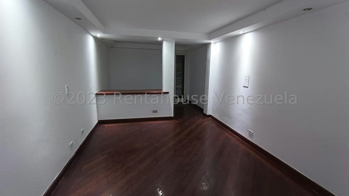 Casa (1 Nivel) en Venta en Los Guayabitos, Distrito Metropolitano - 54