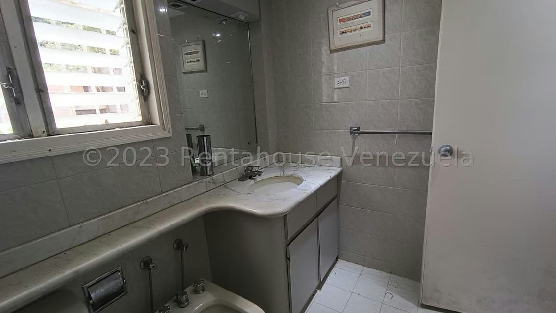 Casa (1 Nivel) en Venta en Los Guayabitos, Distrito Metropolitano - 58