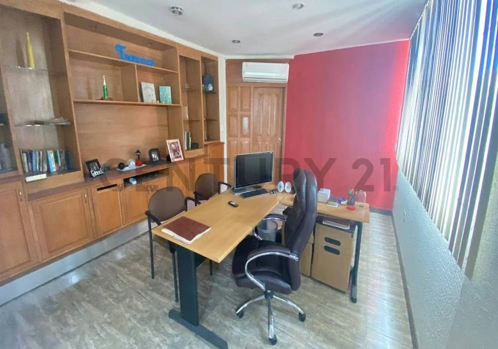 Amplio local comercial en venta en Puerto La Cruz - 17