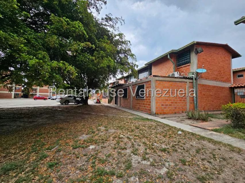 Apartamento (1 Nivel) en Venta en Haras de San Pablo, Aragua - 2