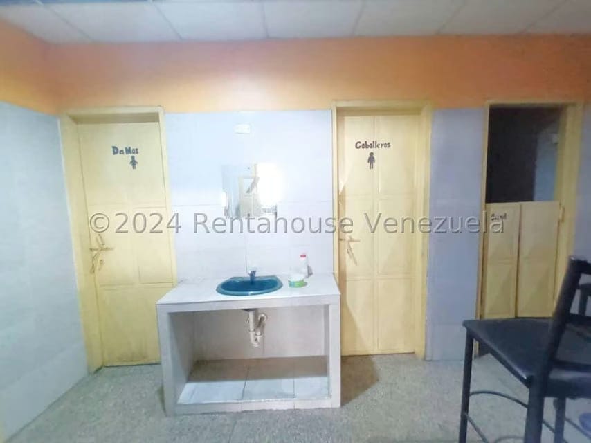 Comercial (Local Comercial) en Venta en Centro, Lara - 13