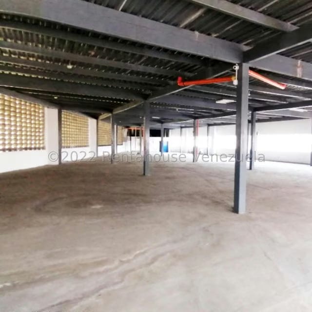 Comercial (Galpon - Deposito) en Alquiler en La Urbina, Distrito Metropolitano - 4