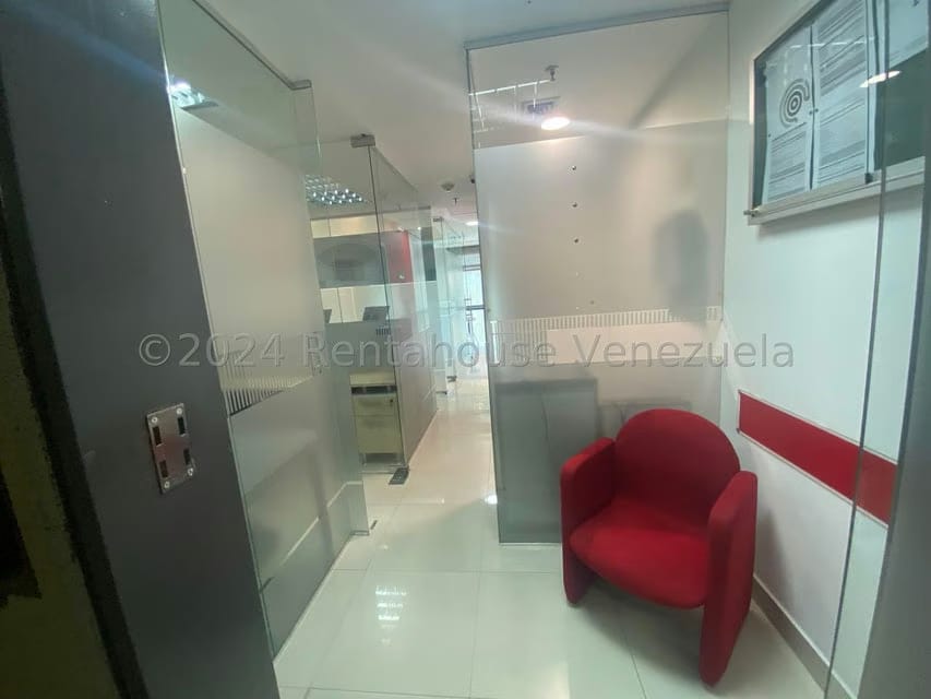 Comercial (Oficina) en Venta en Macaracuay, Distrito Metropolitano - 24