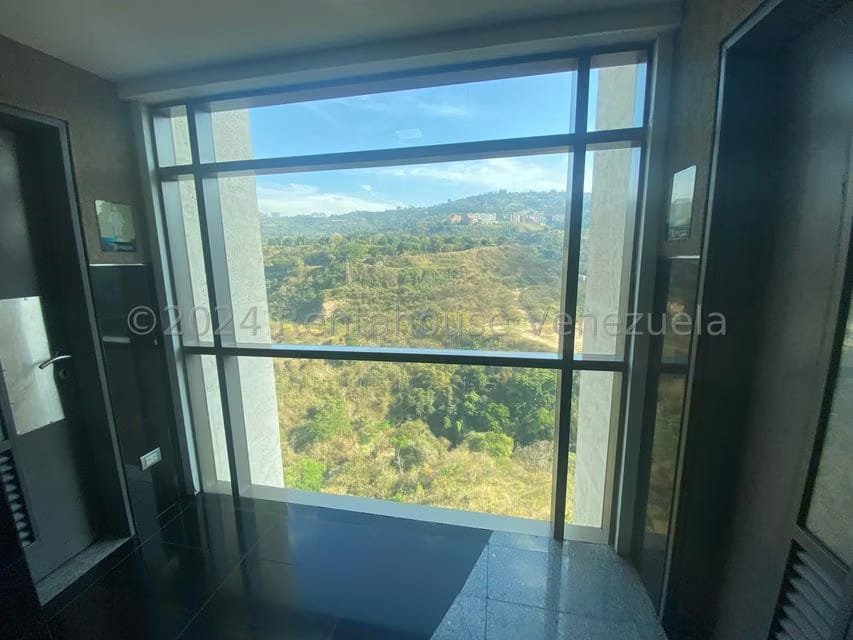 Comercial (Oficina) en Venta en Macaracuay, Distrito Metropolitano - 6