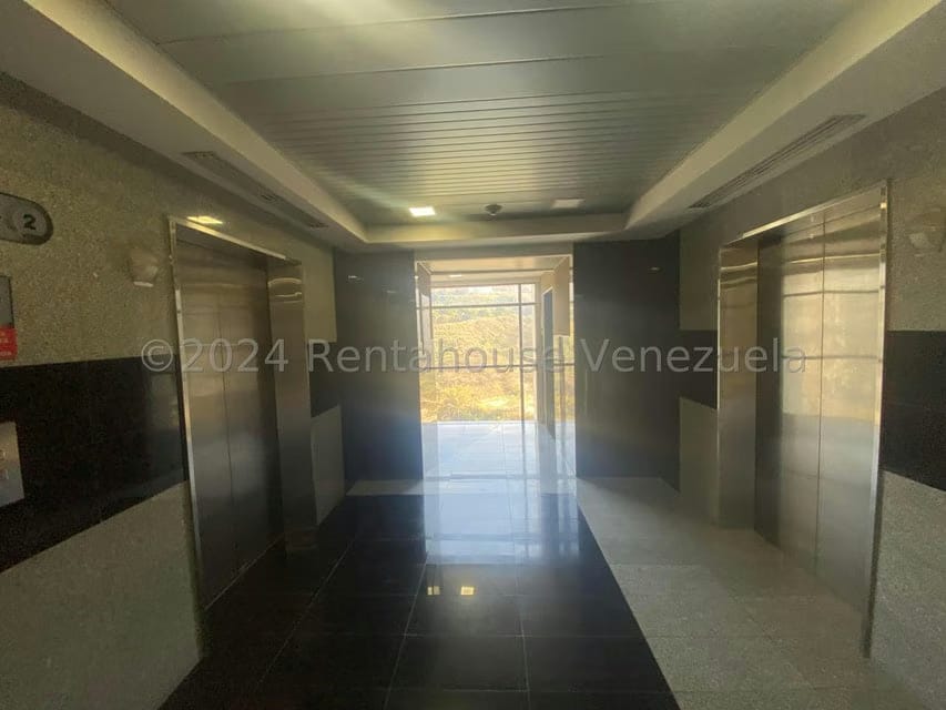 Comercial (Oficina) en Venta en Macaracuay, Distrito Metropolitano - 7