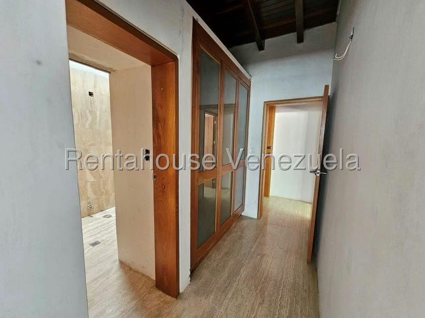 Casa (Multipes Niveles) en Venta en La Lagunita Country Club, Distrito Metropolitano - 42