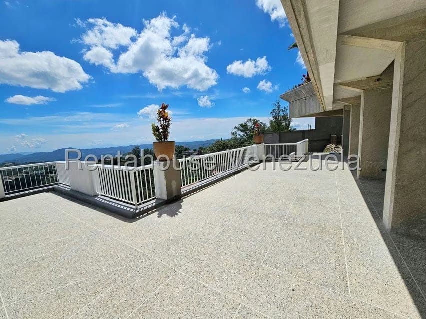Casa (Multipes Niveles) en Venta en La Lagunita Country Club, Distrito Metropolitano - 53