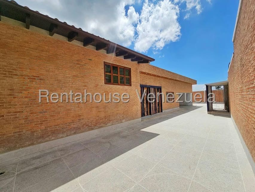 Casa (Multipes Niveles) en Venta en La Lagunita Country Club, Distrito Metropolitano - 73