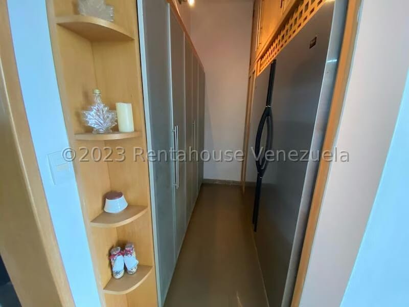 Casa (1 Nivel) en Venta en Prados del Este, Distrito Metropolitano - 36