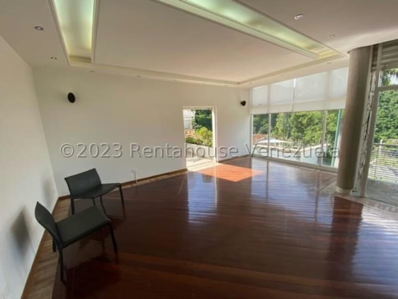 Casa (1 Nivel) en Venta en Prados del Este, Distrito Metropolitano - 6