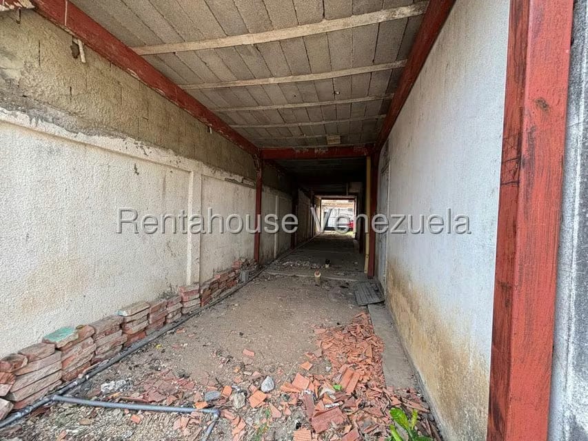 Casa (Multipes Niveles) en Venta en Del Este, Lara - 35